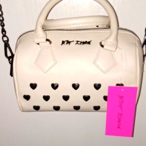 Betsey Johnson Valentine Studded Crossbody Satchel New 🖤🖤🖤🖤